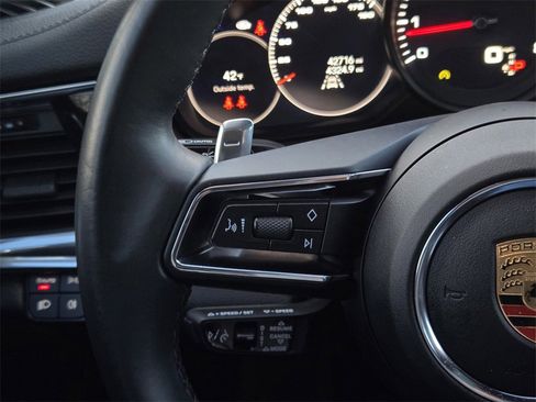 Used 2022 Porsche Panamera 4 w/ Premium Package image 33