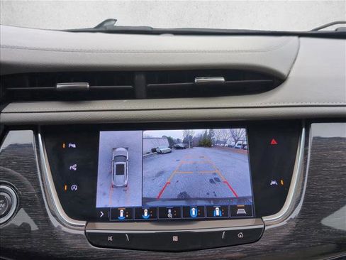 Used 2020 Cadillac XT6 Premium Luxury image 12