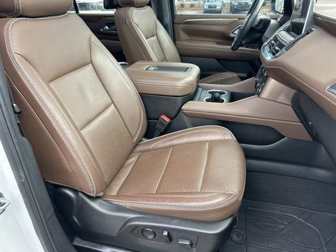 Used 2024 Chevrolet Tahoe High Country image 34