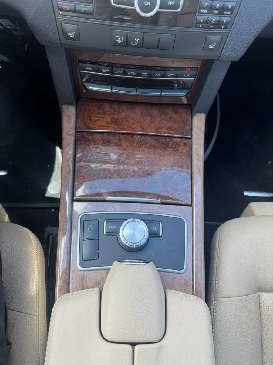 Used 2013 Mercedes-Benz E 350 Sedan image 26