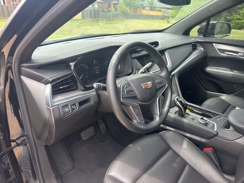 Used 2024 Cadillac XT5 Luxury FWD image 12