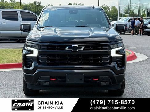 Used 2022 Chevrolet Silverado 1500 RST w/ Redline Edition AWD/4WD image 2