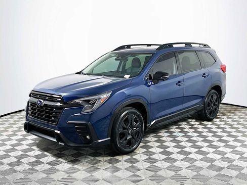 Certified 2023 Subaru Ascent Onyx Edition Limited AWD/4WD image 3