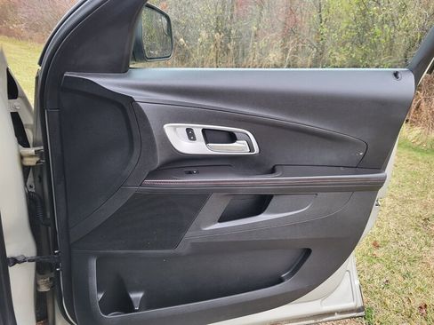 Used 2014 Chevrolet Equinox LT image 24