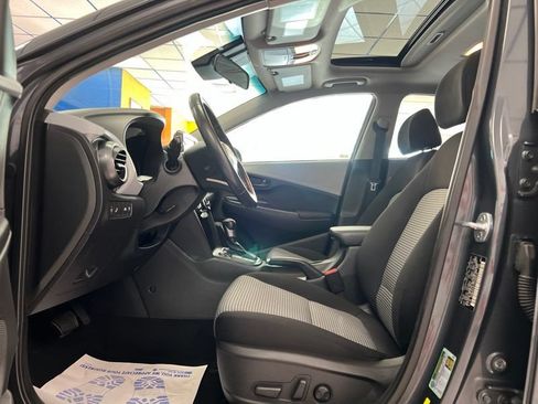 Used 2018 Hyundai Kona SEL w/ SEL Tech Package 02 FWD image 18