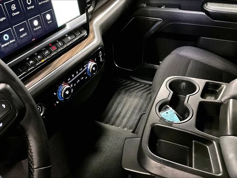 Used 2023 GMC Sierra 1500 Elevation image 14