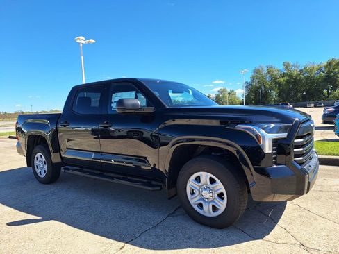 New 2026 Toyota Tundra SR image 3