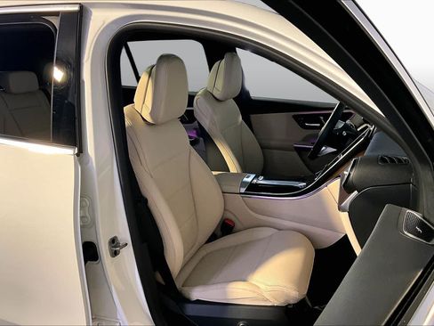 Certified 2026 Mercedes-Benz GLC 300 4MATIC image 8