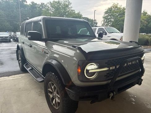 Used 2024 Ford Bronco Badlands AWD/4WD image 3