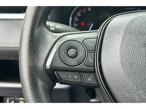 Used 2023 Toyota RAV4 XLE FWD image 27