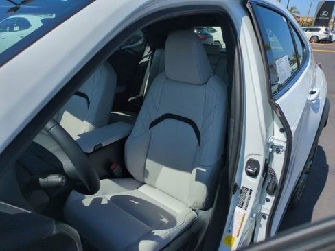 New 2026 Lexus UX 300h FWD image 11