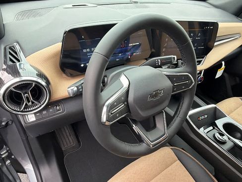 New 2026 Chevrolet Equinox ACTIV image 10