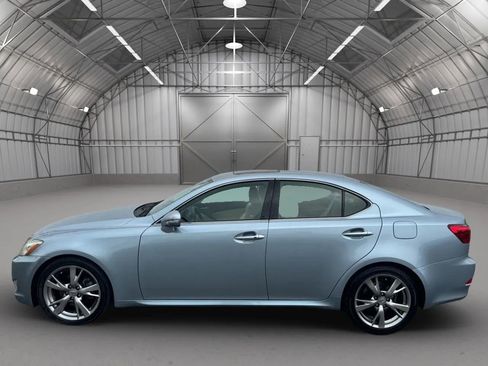 Used 2009 Lexus IS 250 RWD image 3