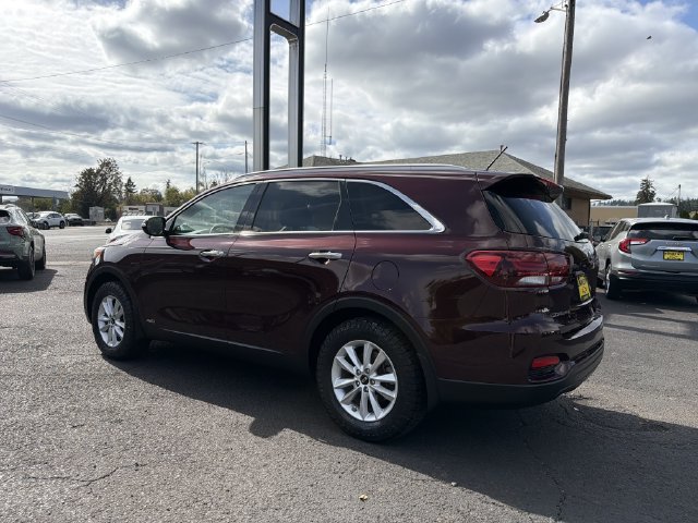 Used 2020 Kia Sorento LX w/ LX I4 Convenience Package AWD/4WD image 3