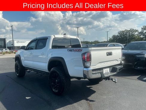 Used 2020 Toyota Tacoma TRD Off-Road AWD/4WD image 3