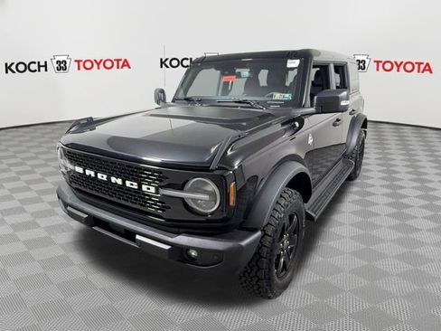 Used 2025 Ford Bronco Outer Banks AWD/4WD image 3