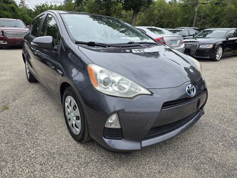 Used 2012 Toyota Prius C One FWD image 7