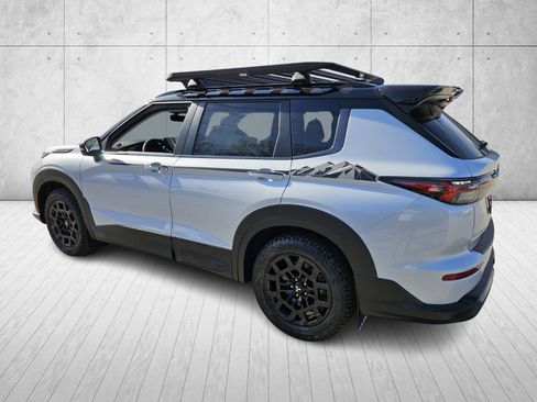 New 2026 Mitsubishi Outlander AWD image 5