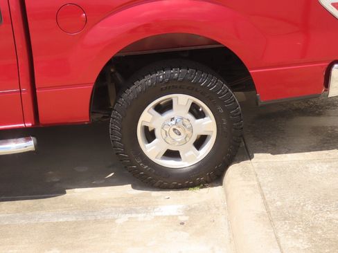 Used 2010 Ford F150 XLT RWD image 9