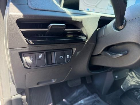 Used 2024 Kia EV6 Light AWD/4WD image 19