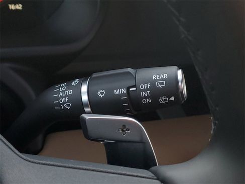 New 2026 Land Rover Defender 130 V8 image 17