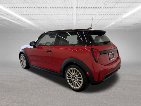 Certified 2025 MINI Cooper 2-Door Hardtop FWD image 3