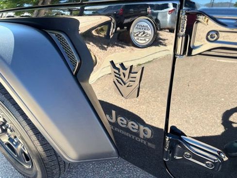 Used 2023 Jeep Gladiator Sport w/ Trailer Tow Package AWD/4WD image 15