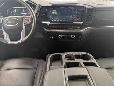 Used 2024 GMC Sierra 1500 SLT image 25