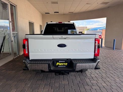 Used 2024 Ford F250 Lariat image 3