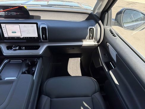 New 2026 Ford Expedition Max Active RWD image 15