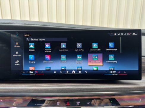 Used 2023 BMW i7 xDrive60 w/ Executive Package 2 AWD/4WD image 31