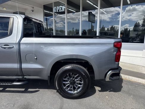 Used 2019 Chevrolet Silverado 1500 LT w/ All-Star Edition AWD/4WD image 4