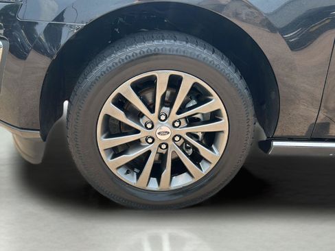 Used 2020 Ford Expedition Limited RWD image 31