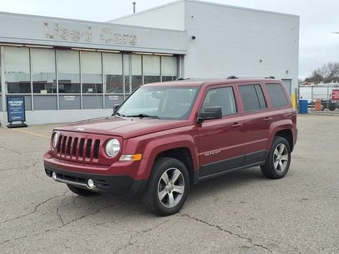 Used 2017 Jeep Patriot High Altitude image 1