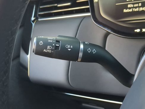 Used 2023 Land Rover Range Rover Sport SE image 29