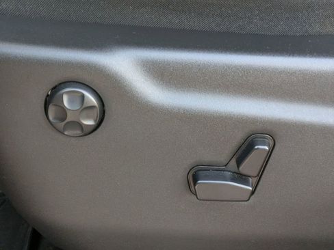 Used 2019 Jeep Grand Cherokee High Altitude image 14