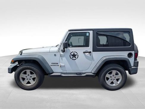 Used 2014 Jeep Wrangler Sport AWD/4WD image 4