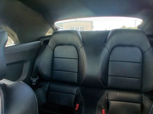 Used 2016 Ford Mustang Premium RWD image 23