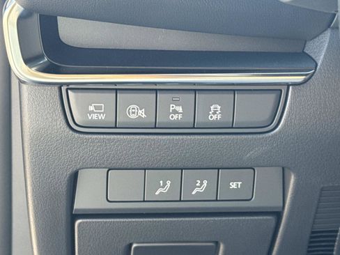 New 2026 MAZDA MAZDA3 Hatchback w/Premium Plus Pkg image 17