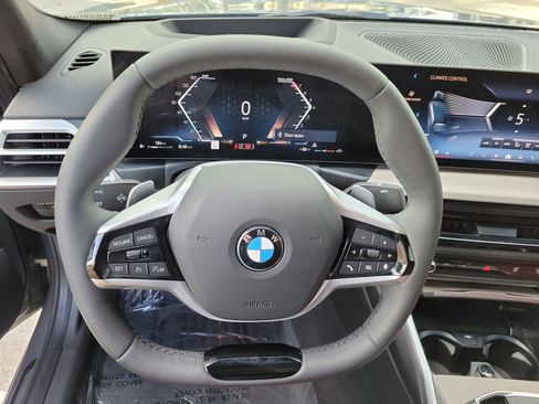 Used 2025 BMW 330i Sedan w/ Premium Package RWD image 26