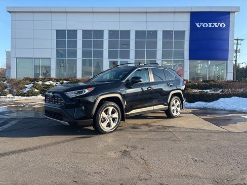 Used 2020 Toyota RAV4 Limited image 43