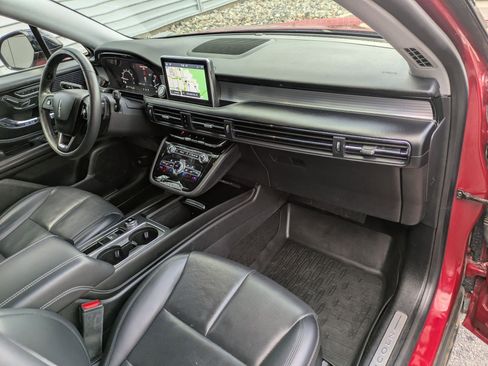 Used 2021 Lincoln Corsair AWD w/ Equipment Group 101A image 32