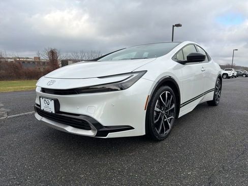 Used 2024 Toyota Prius Prime Premium image 4