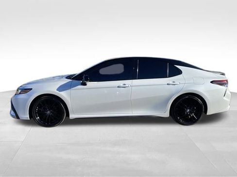 Used 2023 Toyota Camry XSE image 4