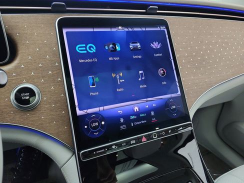 Used 2023 Mercedes-Benz EQE 350+ SUV image 10