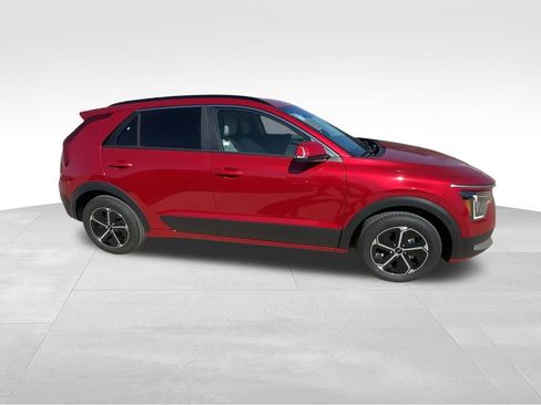 New 2025 Kia Niro EX image 10