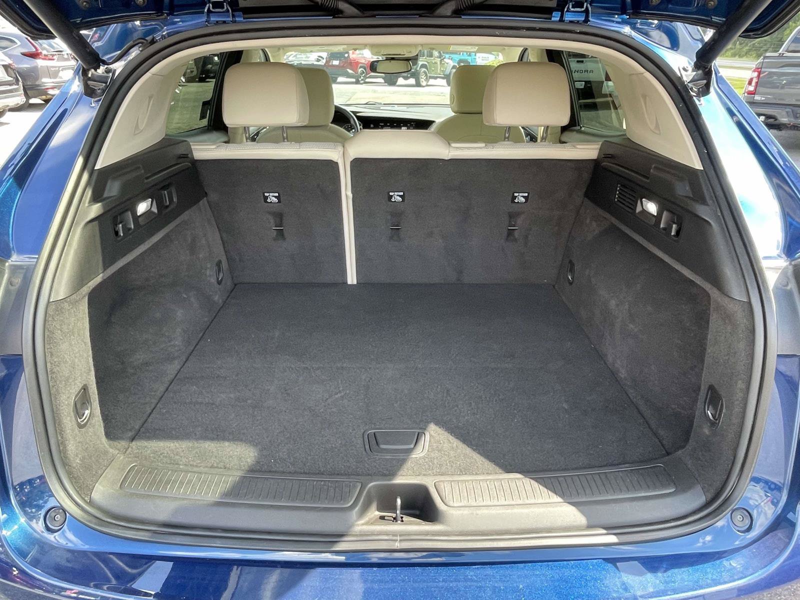 Used 2023 Buick Envision Preferred FWD image 8