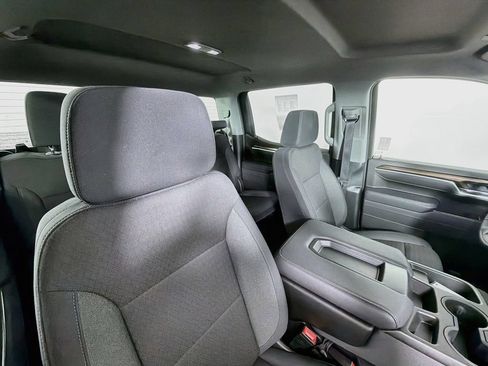 Used 2025 Chevrolet Silverado 1500 LT AWD/4WD image 28