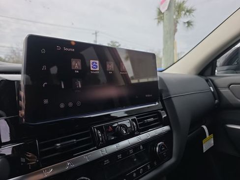 New 2026 Nissan Pathfinder SL image 20