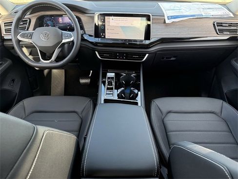 New 2026 Volkswagen Atlas SEL image 8